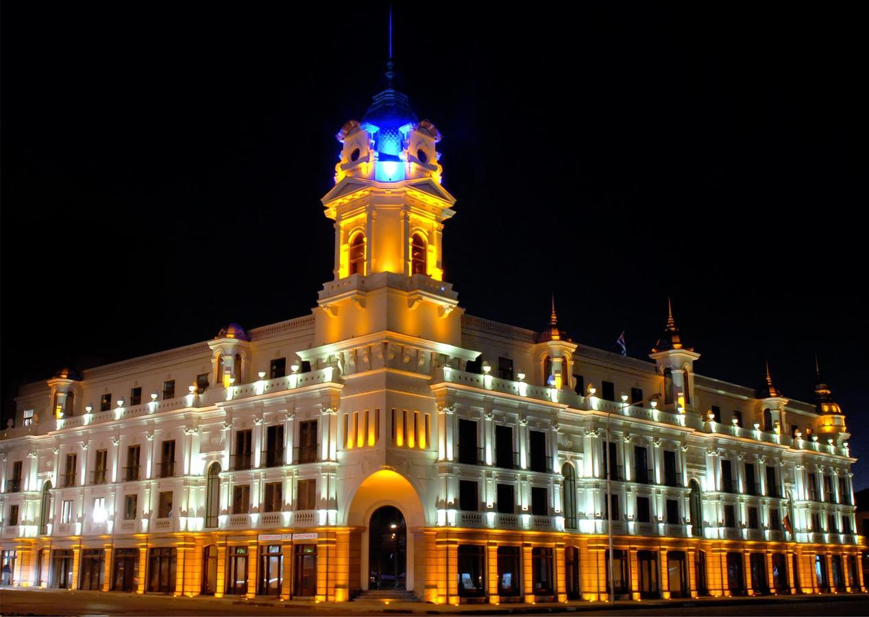 Boutique Hotel 32 บาทูมิ ภายนอก รูปภาพ