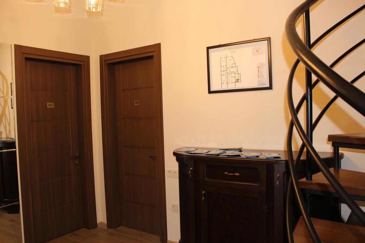 Boutique Hotel 32 บาทูมิ ภายนอก รูปภาพ