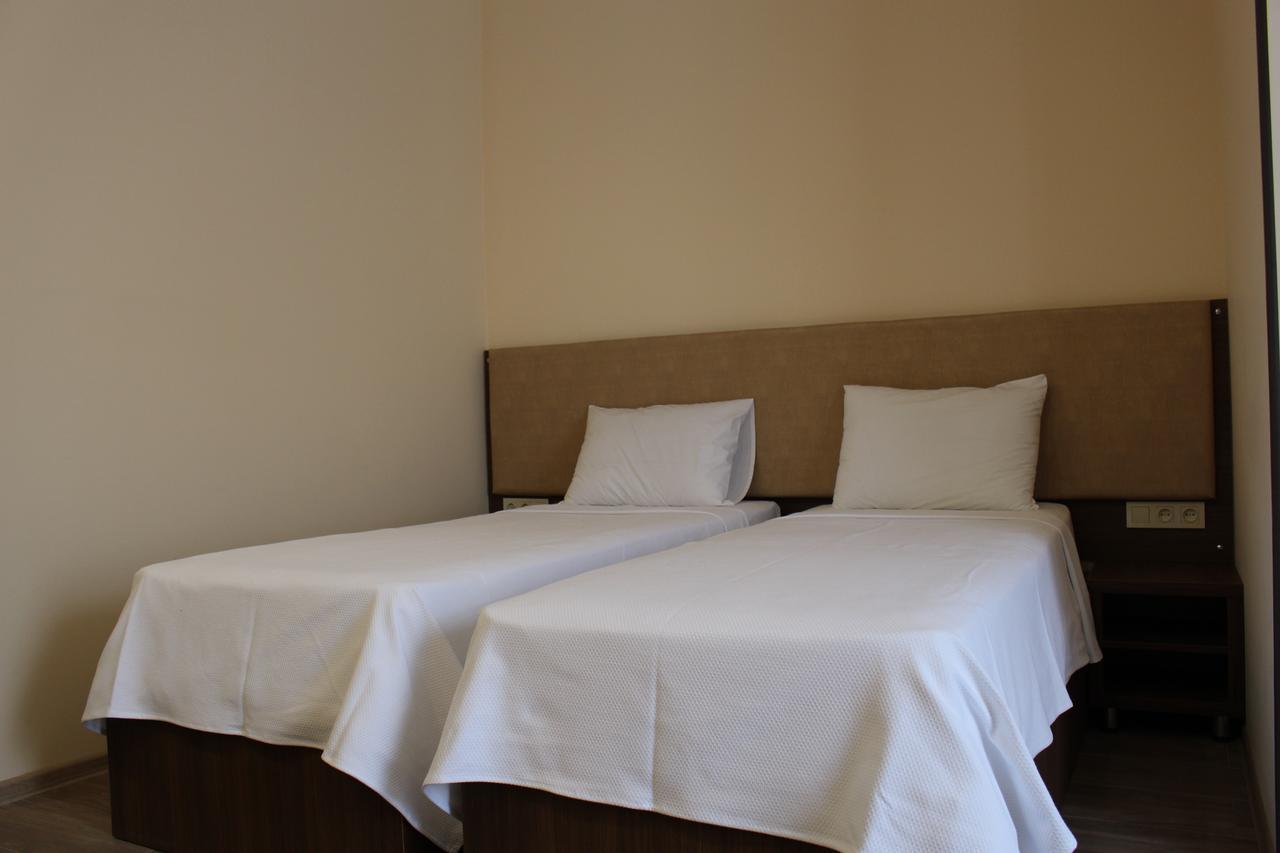 Boutique Hotel 32 บาทูมิ ภายนอก รูปภาพ