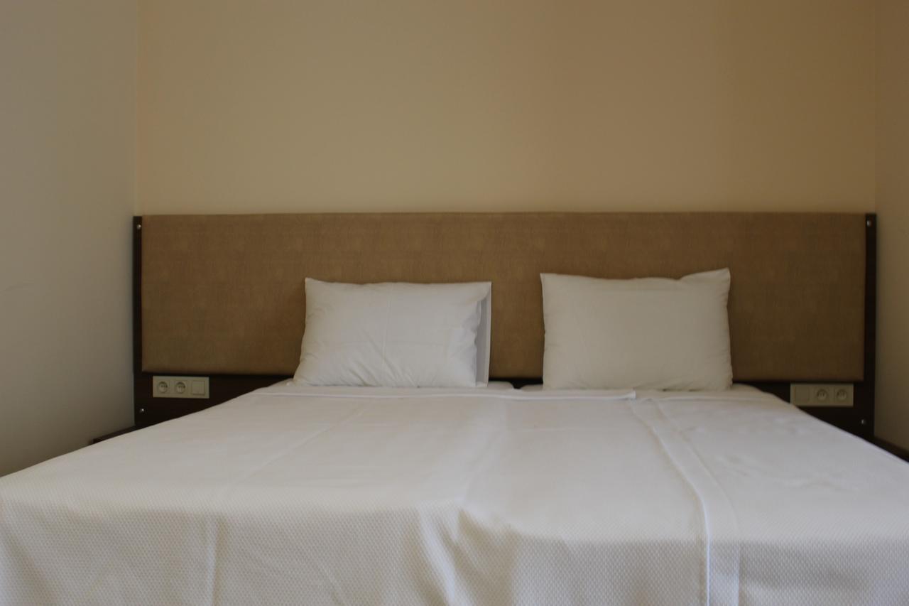 Boutique Hotel 32 บาทูมิ ภายนอก รูปภาพ