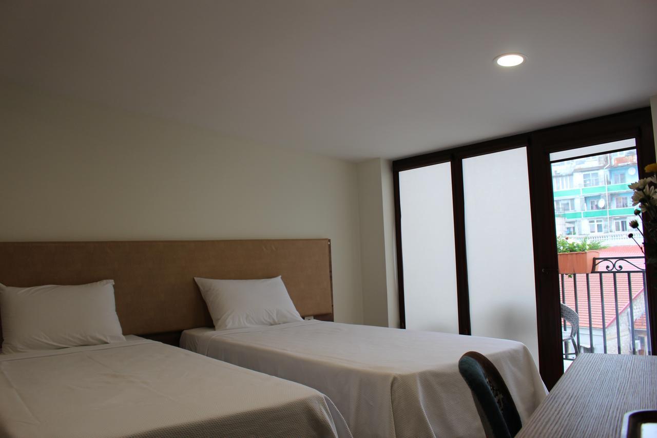 Boutique Hotel 32 บาทูมิ ภายนอก รูปภาพ