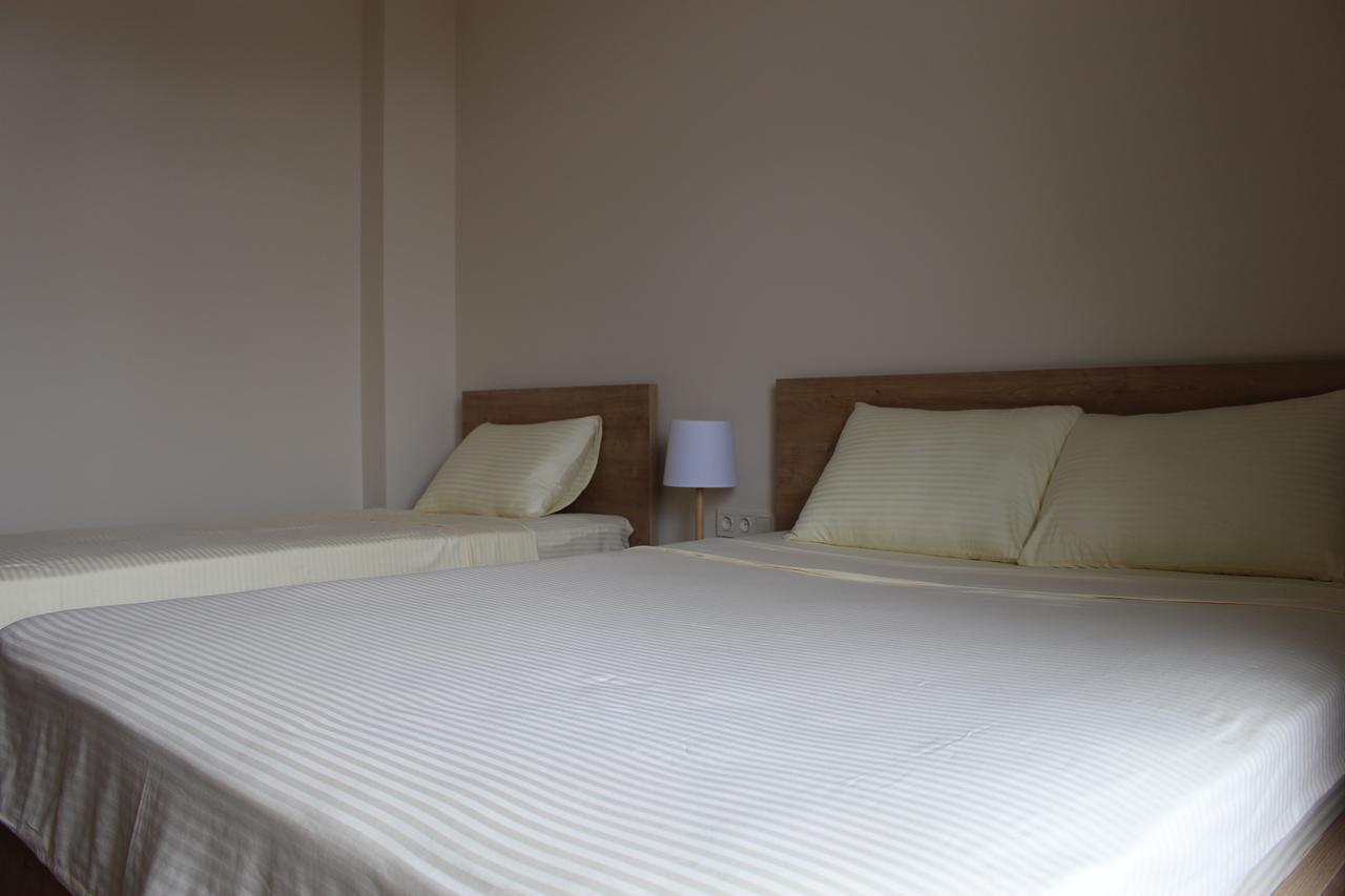 Boutique Hotel 32 บาทูมิ ภายนอก รูปภาพ
